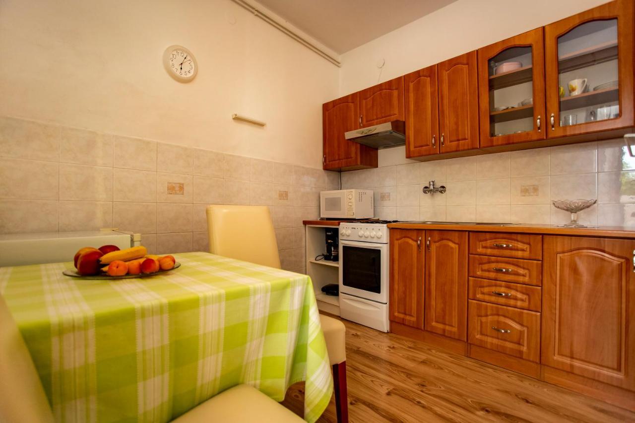 Apartmani Jurman Matohanci Exterior photo